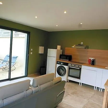 Clair De Lune Hotel 3*