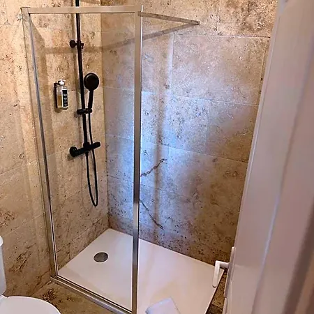 Clair De Lune Hotel