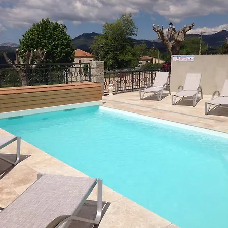 Clair De Lune Hotel 3*