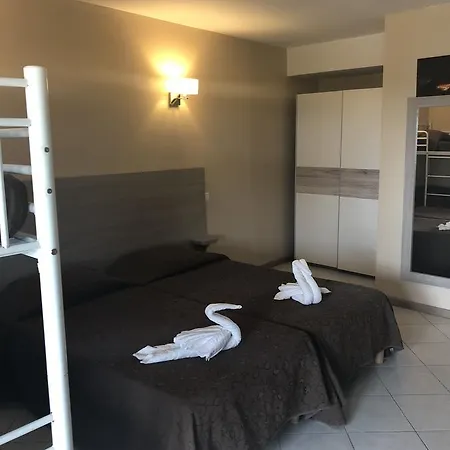 Hotel Clair De Lune