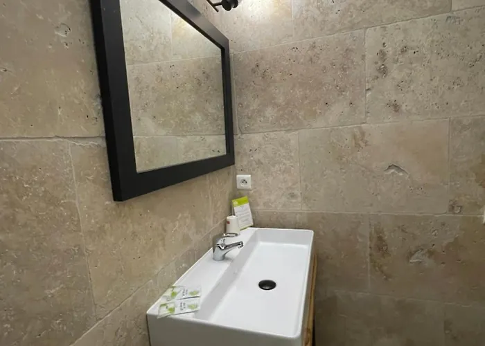 Otel Clair De Lune 3*