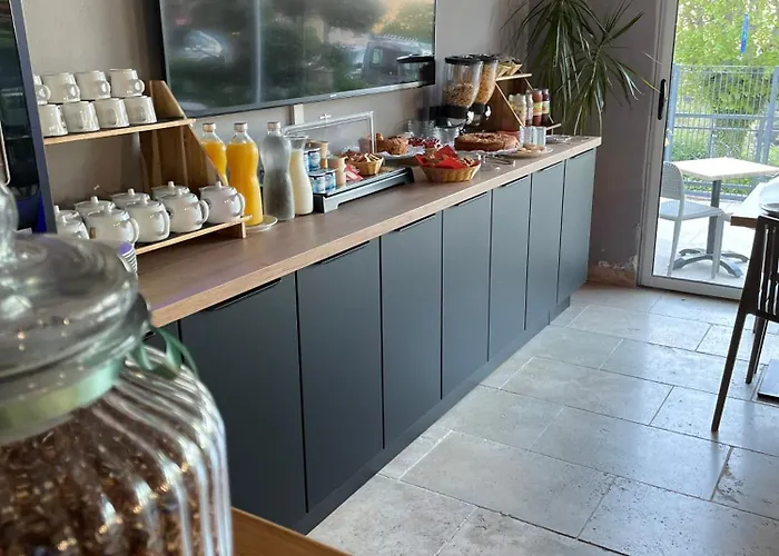 Hotel Clair De Lune 3*